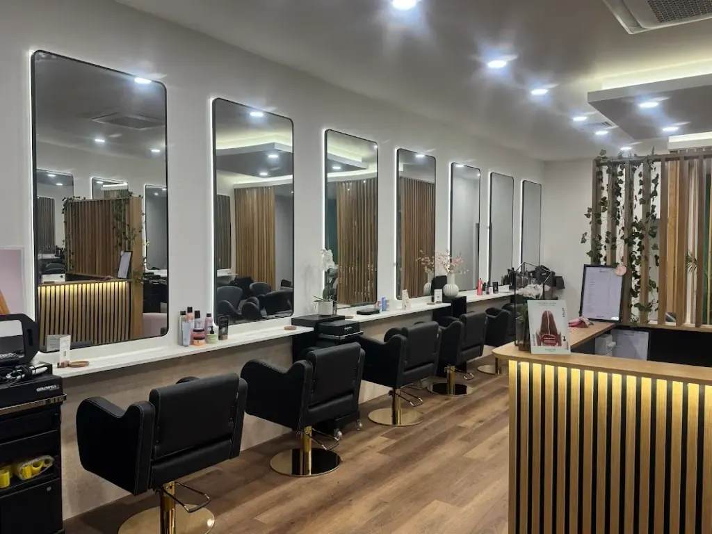 Lovelee Hair — Hairdresser in Kingston upon Thames